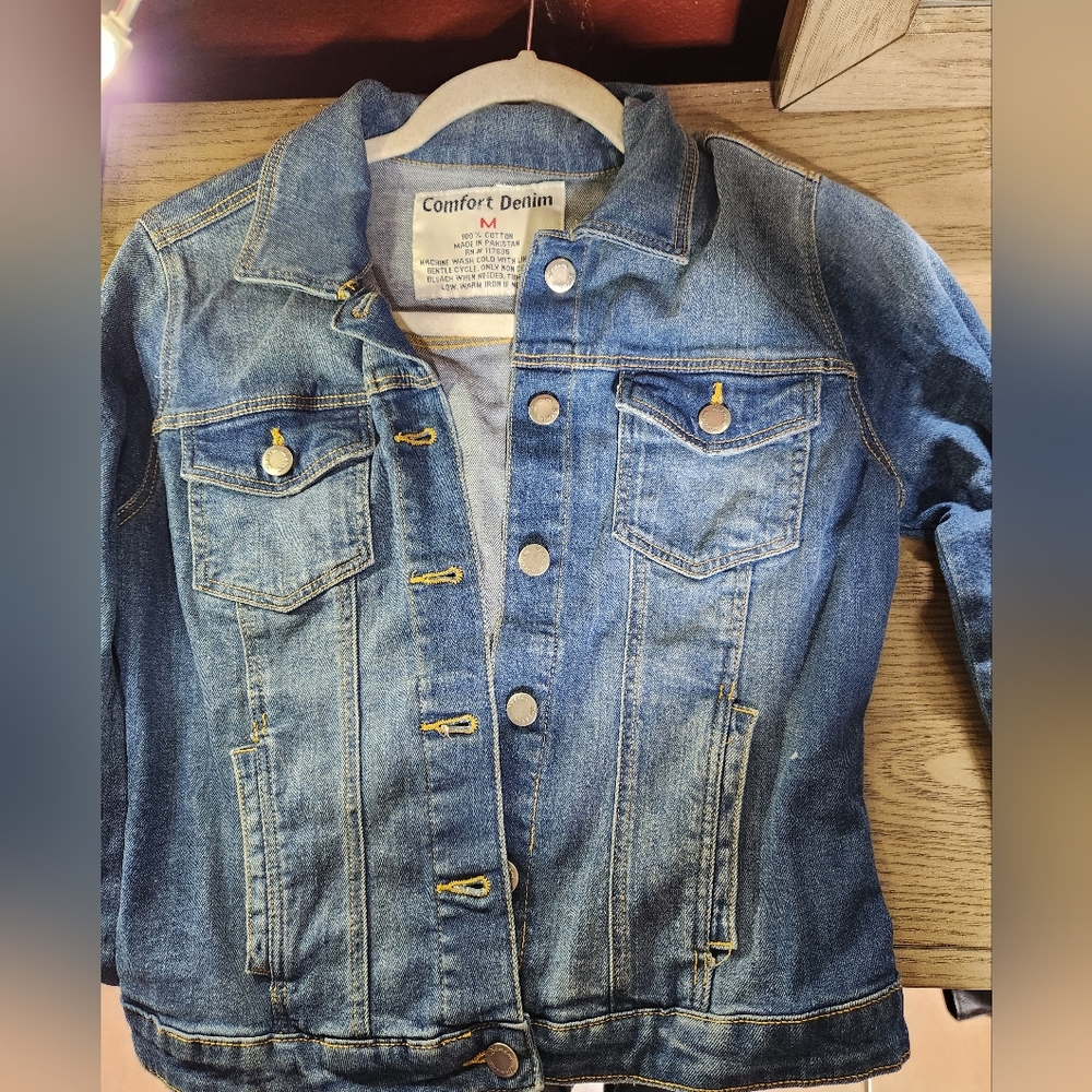 Woman's Jean jacket (m)